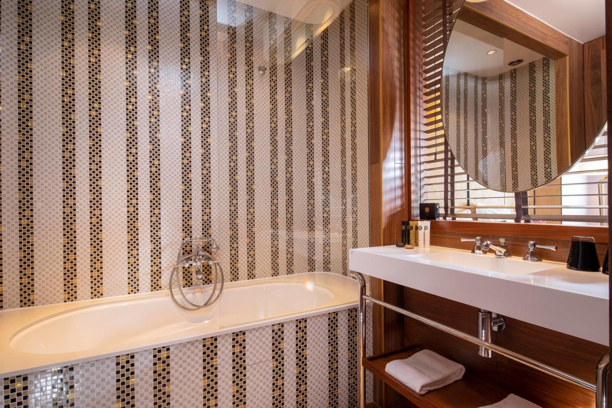 Double or Twin Junior Suite