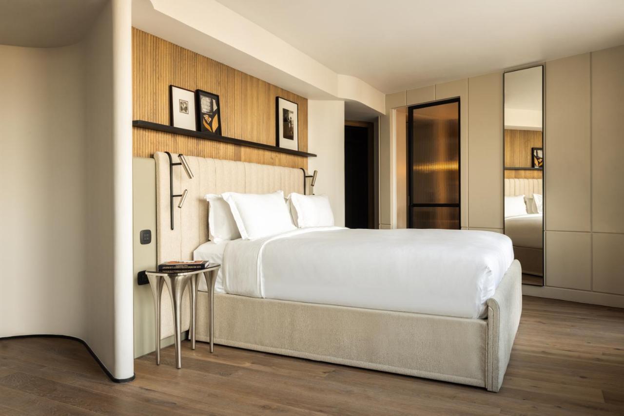 Suite Júnior com Terraço e Vista da Torre Eiffel