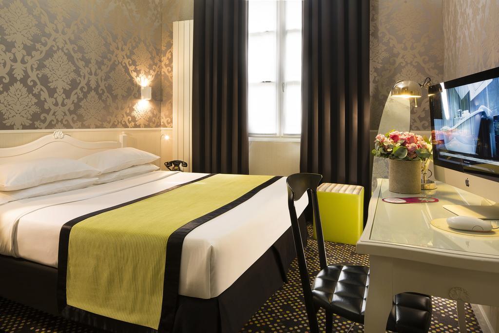 Deluxe Room Twin Beds or Double Bed