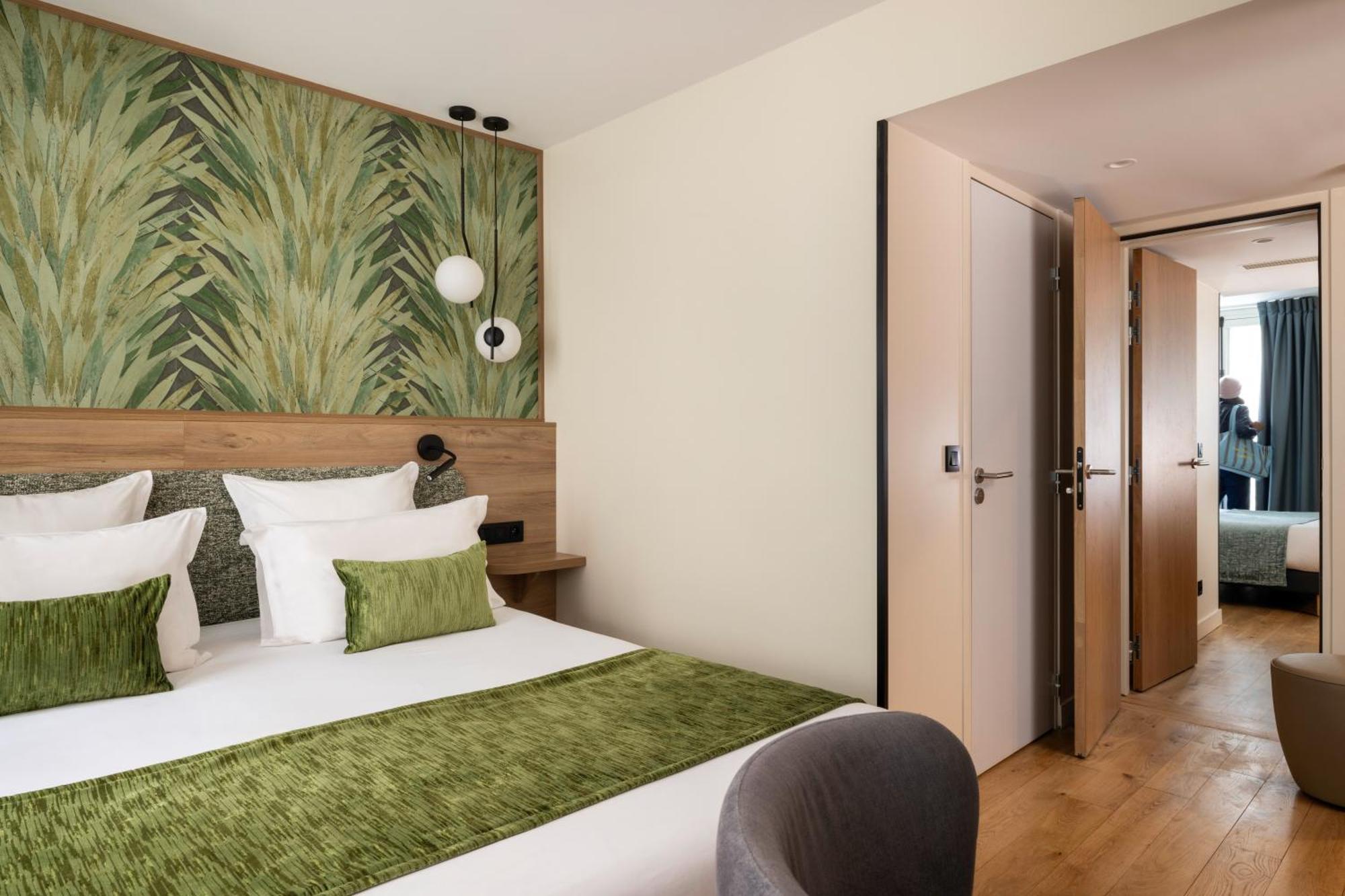 2 Zimmer mit Verbindungstür und eigenem Zugang zum Hamam