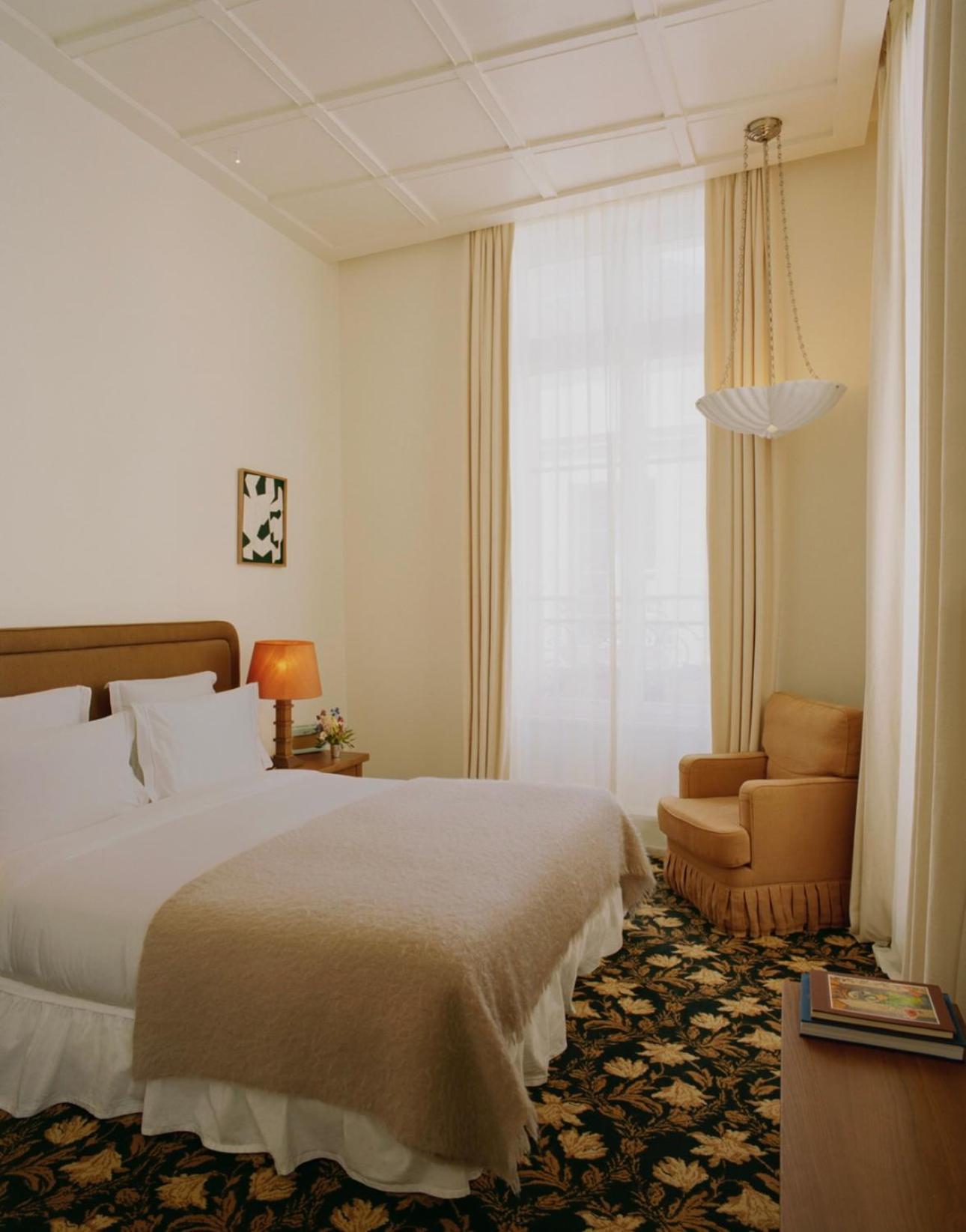Deluxe Room Voltaire