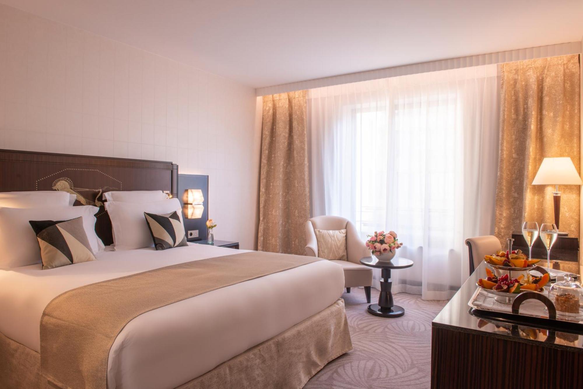 Deluxe King Room with Garden View,1616873124:JPEG