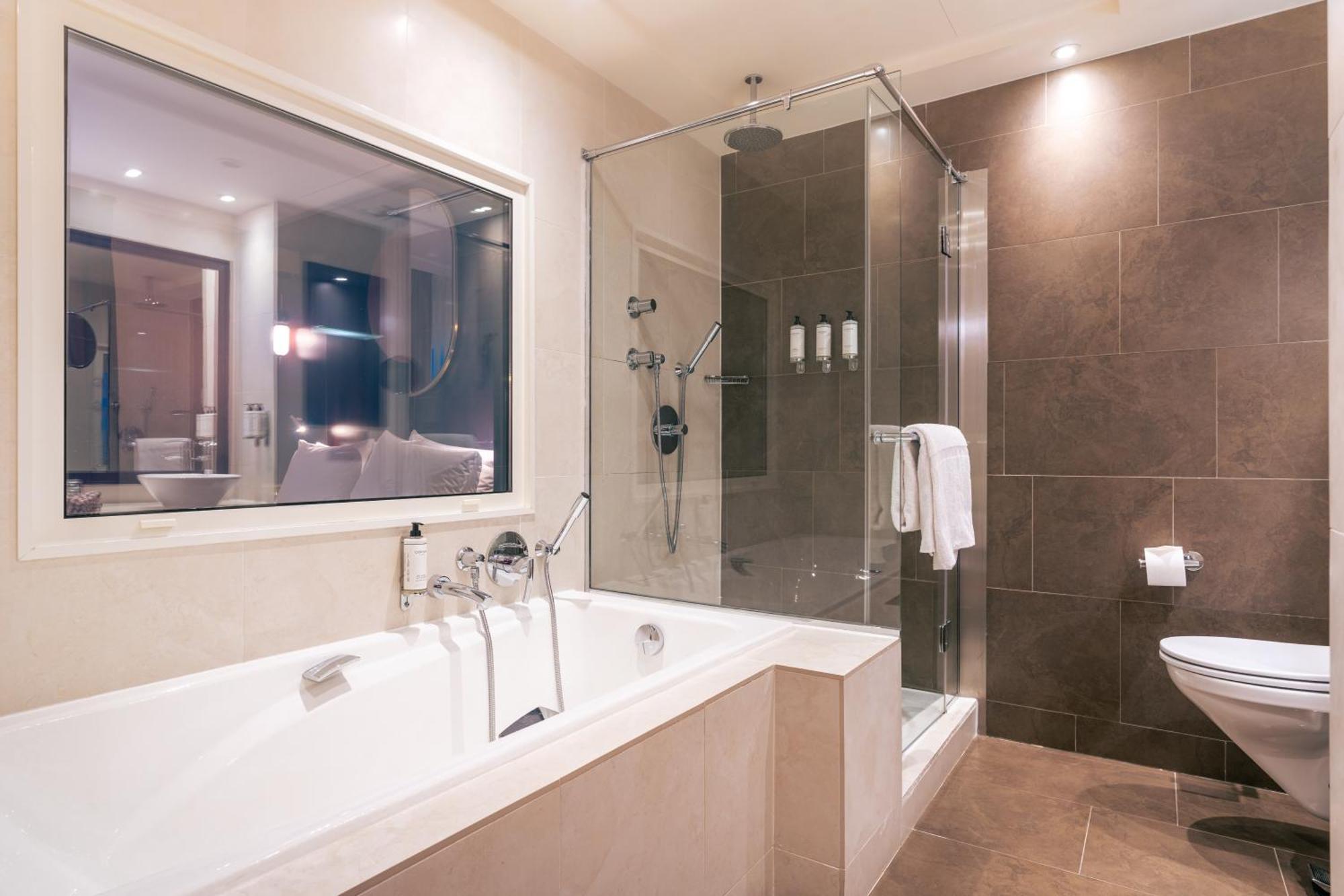 Signature Twin Room