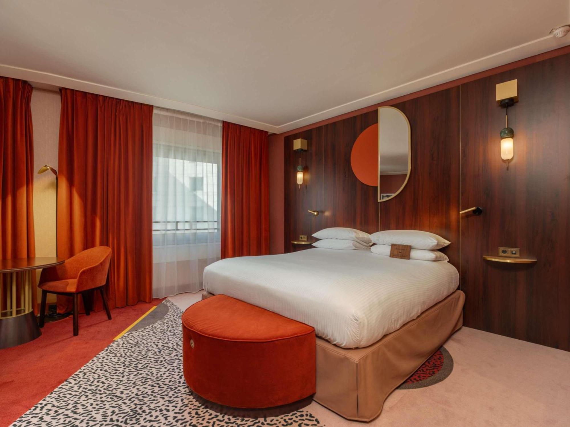 Junior Suite Sofa