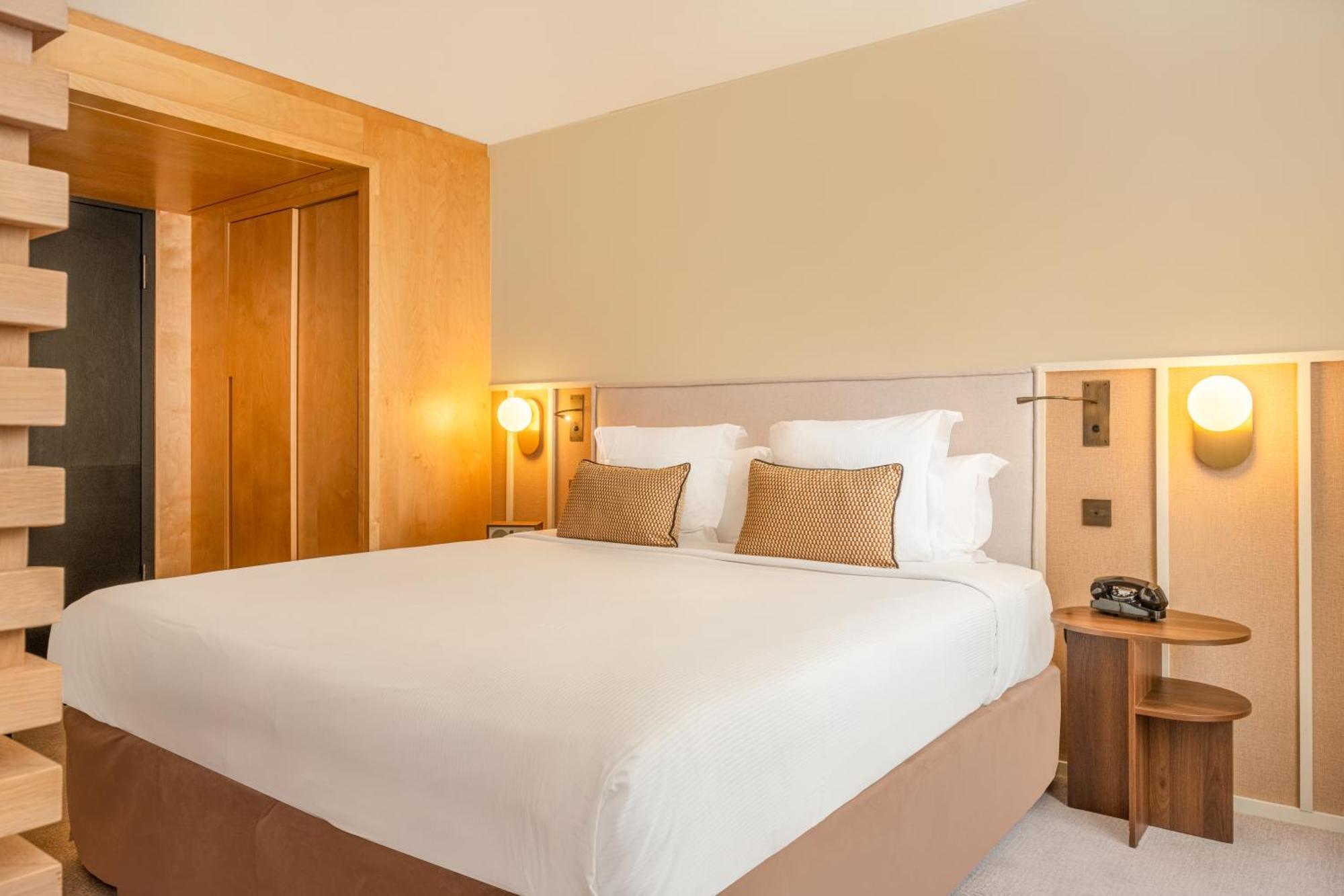 Double Room Deluxe