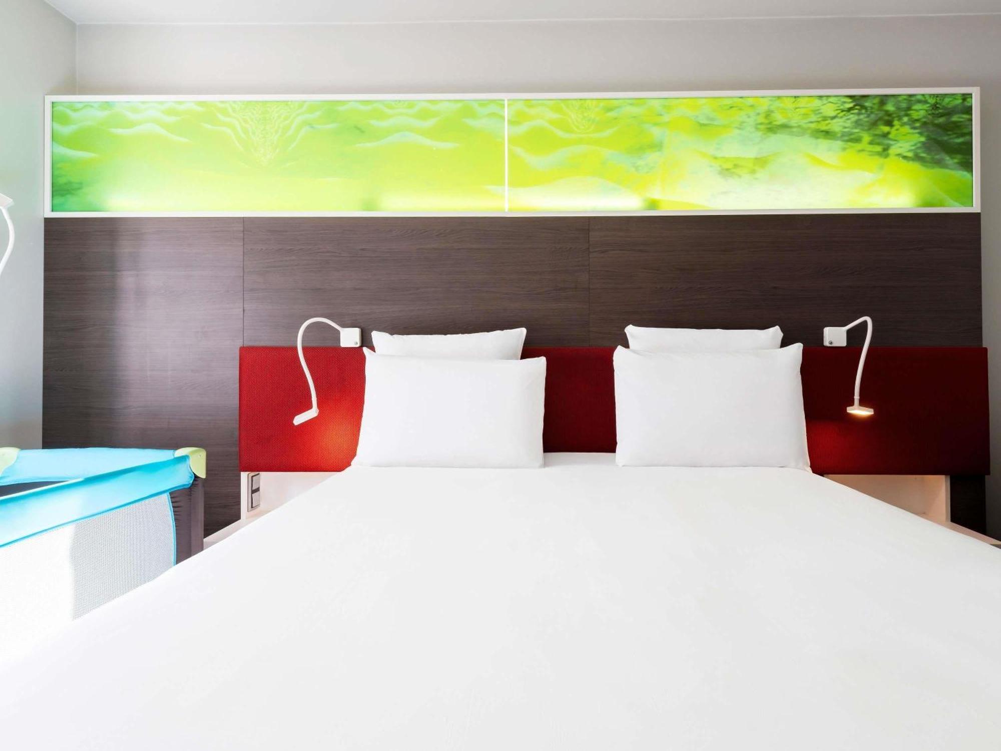 Classic Room Double Twin Beds