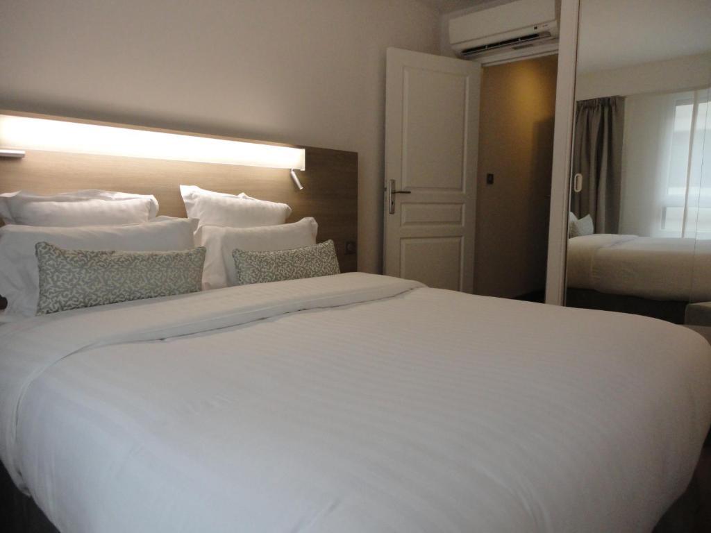 One-Bedroom Apartment 65m2