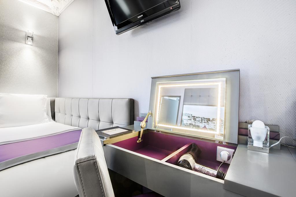 Comfort Double or Twin Room Extra Bed,398222460:JPEG