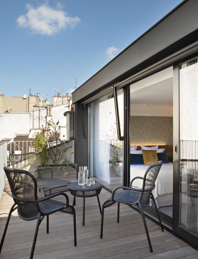 Suite Junior con terraza y acceso privado al hammam y al centro de fitness