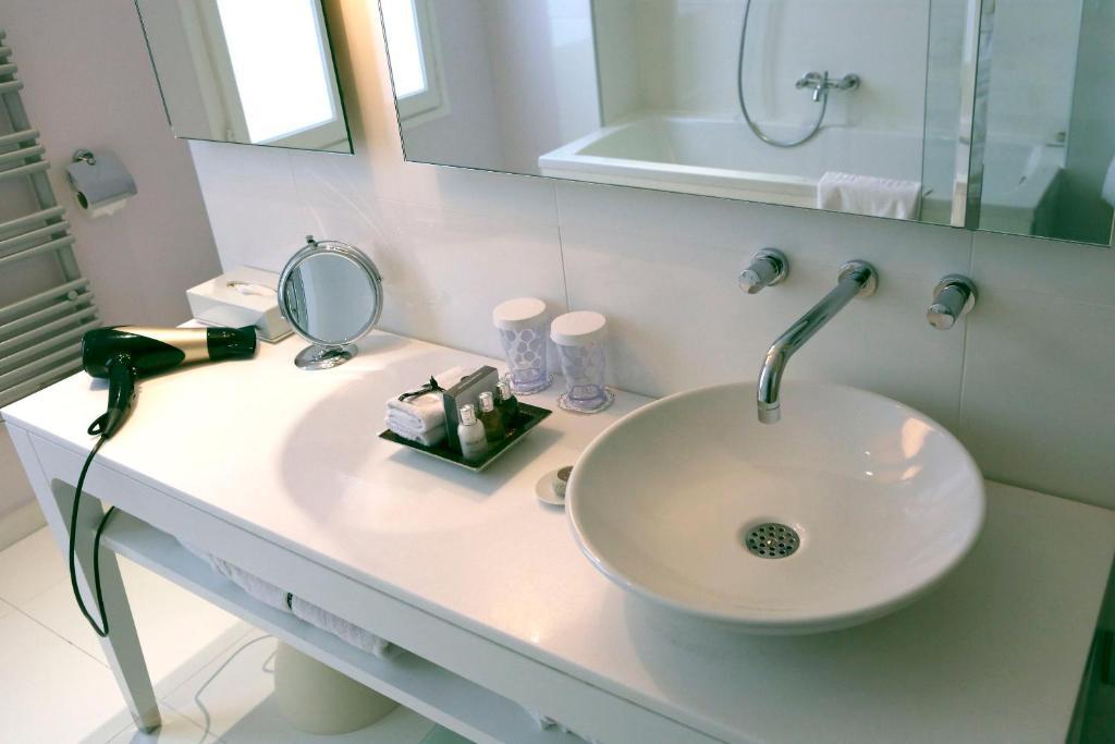 Suite Júnior com Cama de Casal