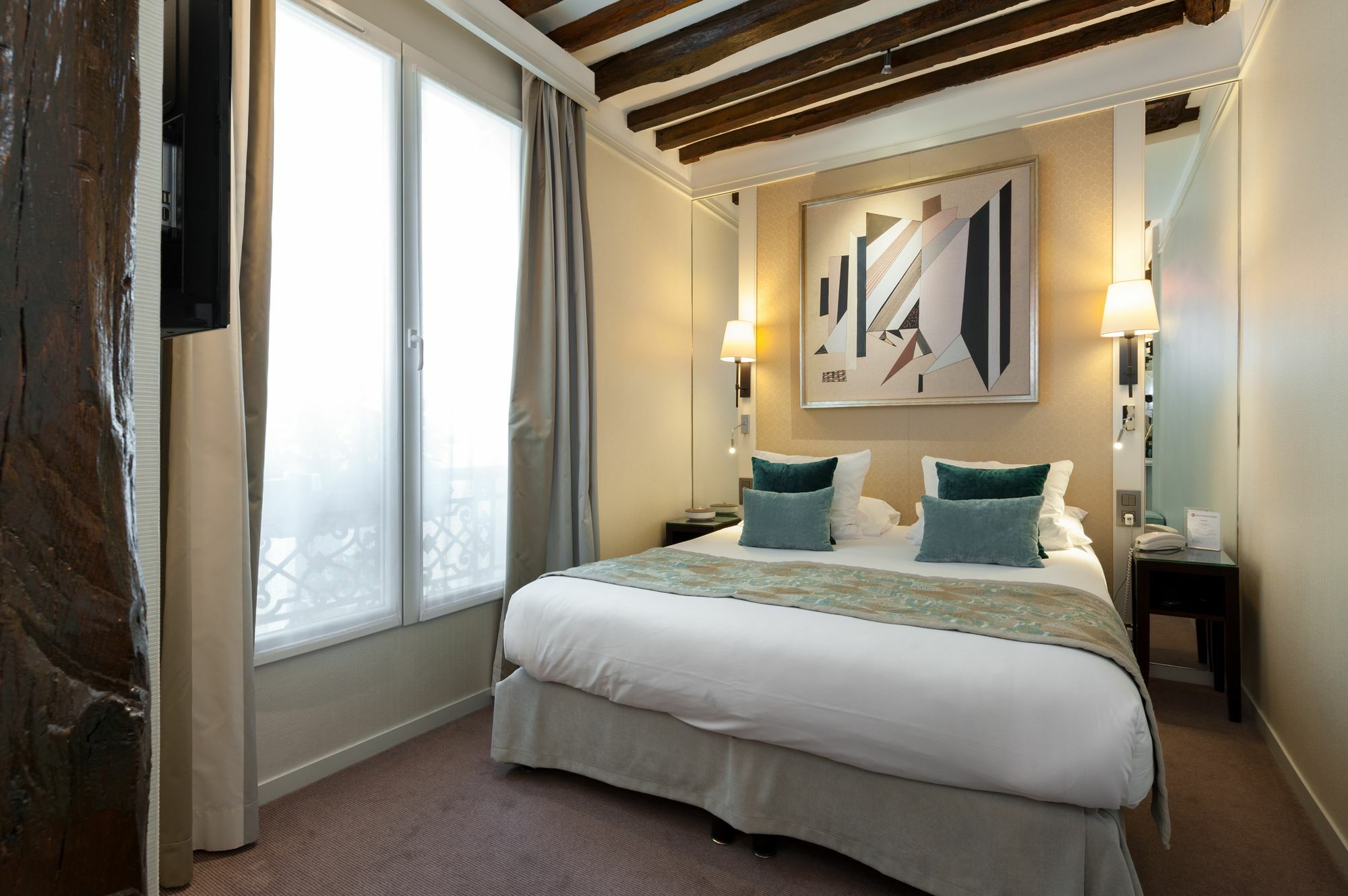 Quarto Queen Deluxe