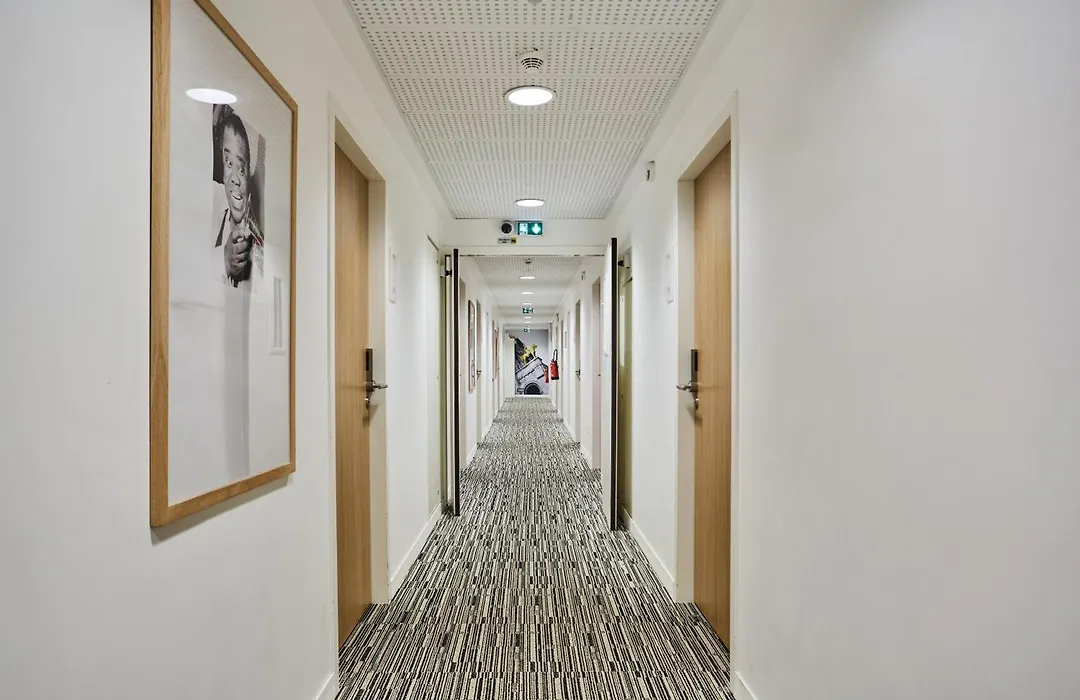 Appart'Hotel Odalys City - Paris Montmartre-1