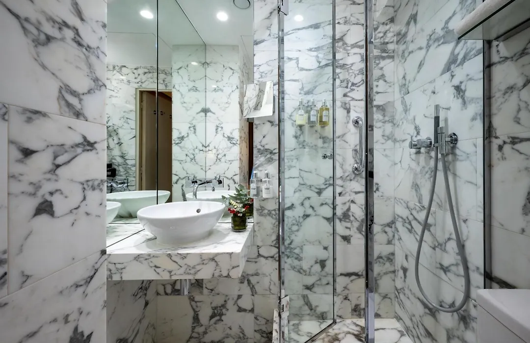 Le Belgrand Hotel Paris Champs Elysees, Tapestry By Hilton-1