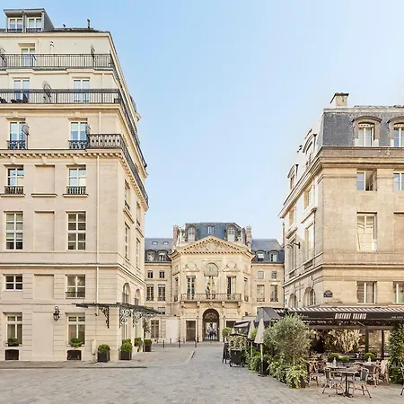 Grand Hôtel Du Palais Royal-2