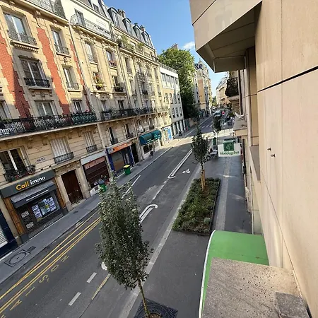 Holiday Inn Paris Montmartre By Ihg-2