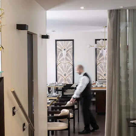 Hotel Elysees Bassano-3