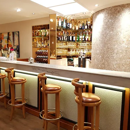 Hotel Champerret Elysees-3