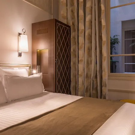 Crystal Hotel-2