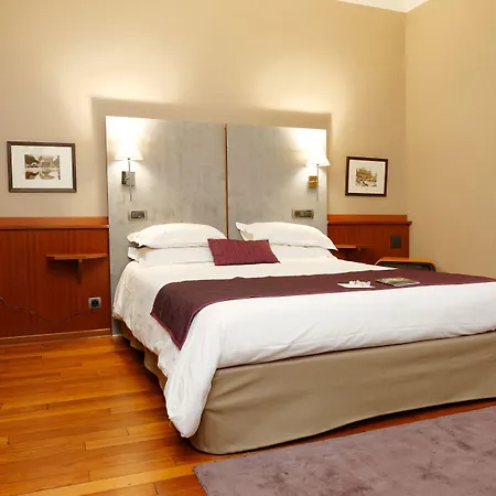 Hotel George Sand Opera Paris-3