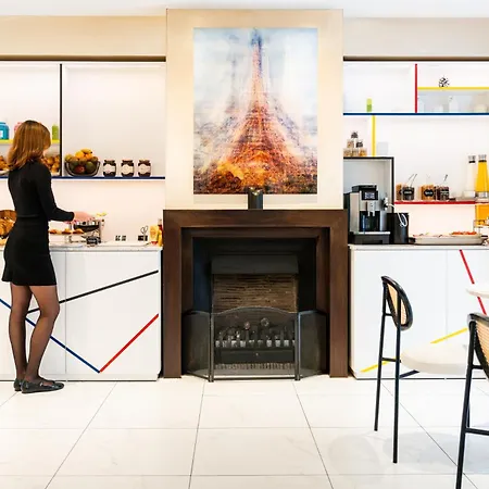 Le 7 Eiffel Hotel By Malone-3