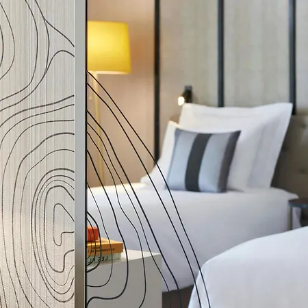 Renaissance Paris La Defense Hotel-3