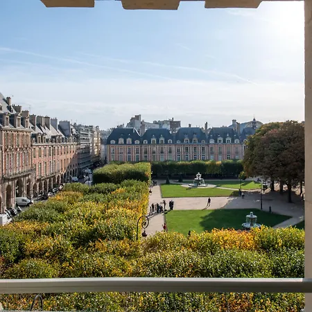Cour des Vosges-3